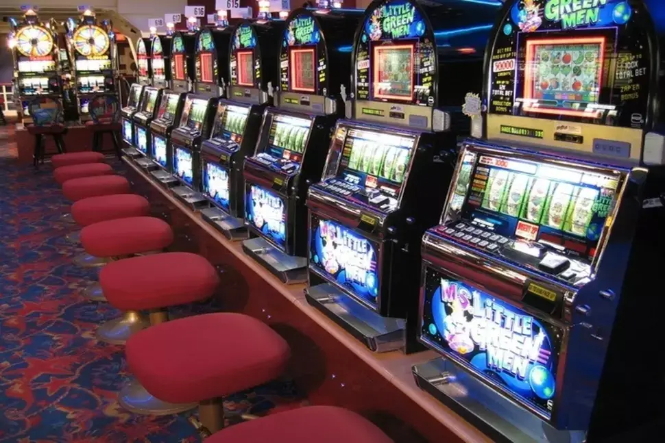 Spielautomaten für 10 Linien: wie man spielt, Liste der besten im Jahr 2025
